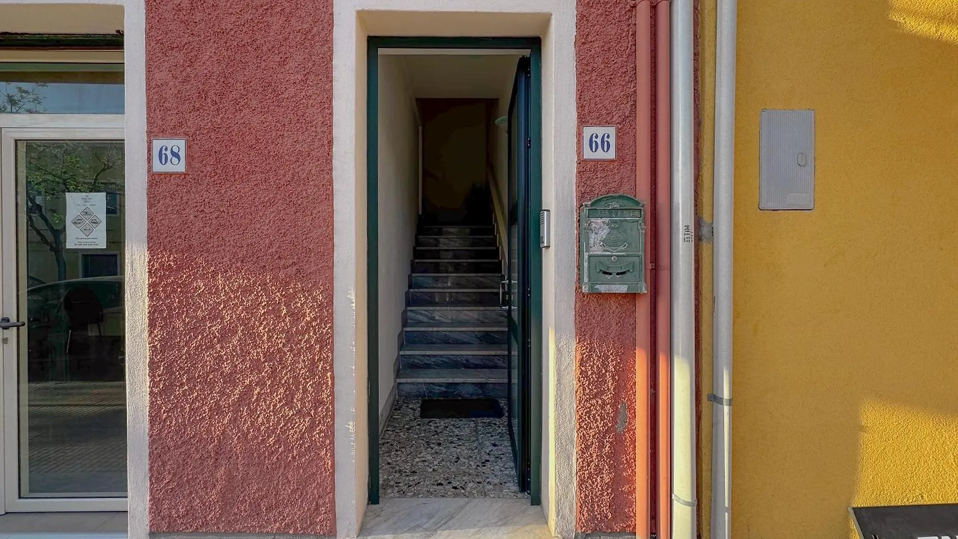 Stintino Center - Wi-Fi & Private Parking Lägenhet 0*,  Italien